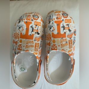 New In Package Tennessee Volunteer’s Women/Men Clogs